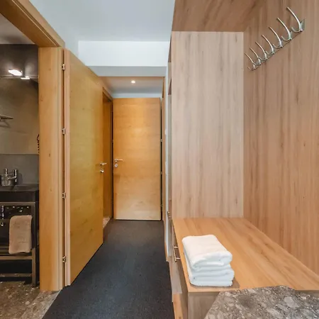 Fassl 2 By Interhome Apartment Saalbach-Hinterglemm